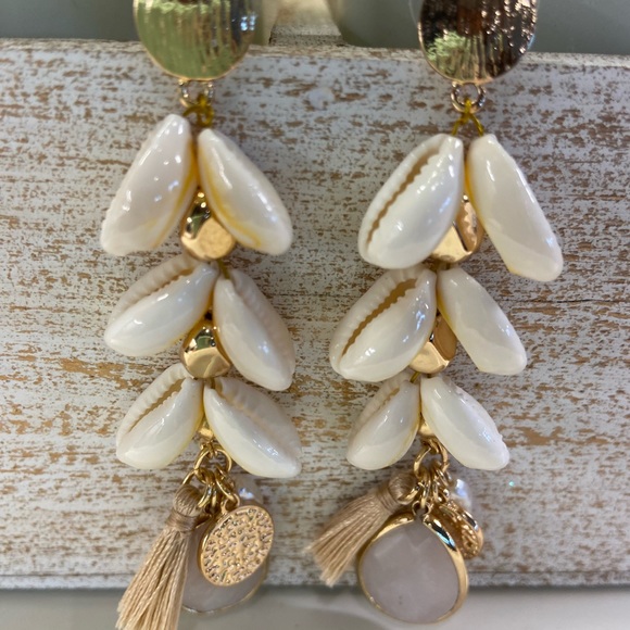 Shell drop earrings - Picture 5 of 7